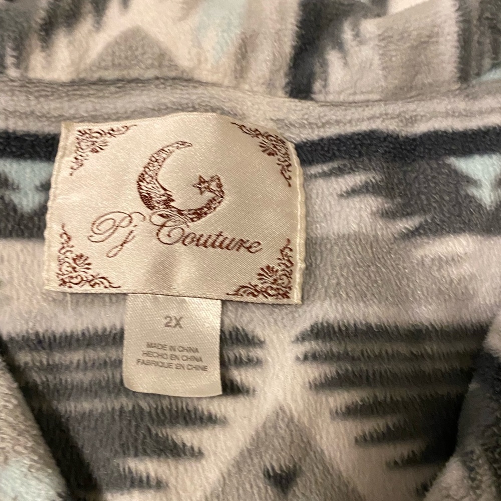 PJ Couture - Picture 3 of 3